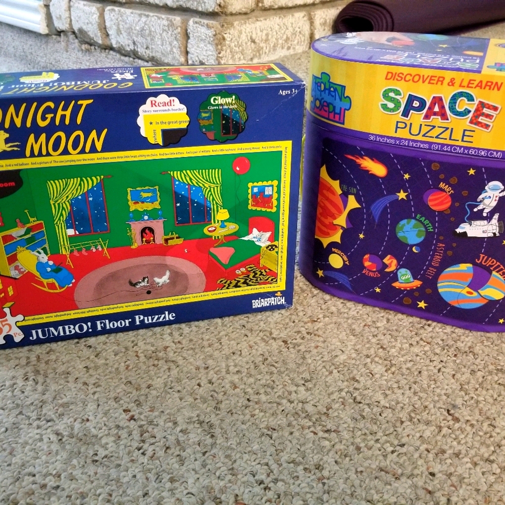 Preschool puzzle lot-Goodnight Moon, and Space